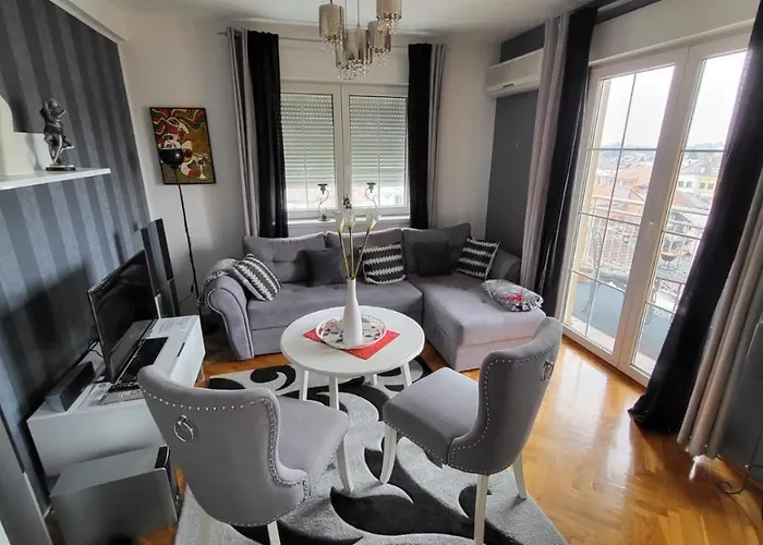 Lea-lux Апартаменты